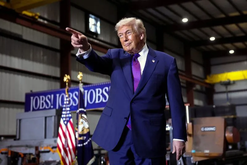 Americans Skeptical of Trump’s ‘Golden Age’ Economy Claims Ahead of Midterms