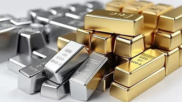Gold, Silver Extend Decline as Dollar Strength Pressures Bullion
