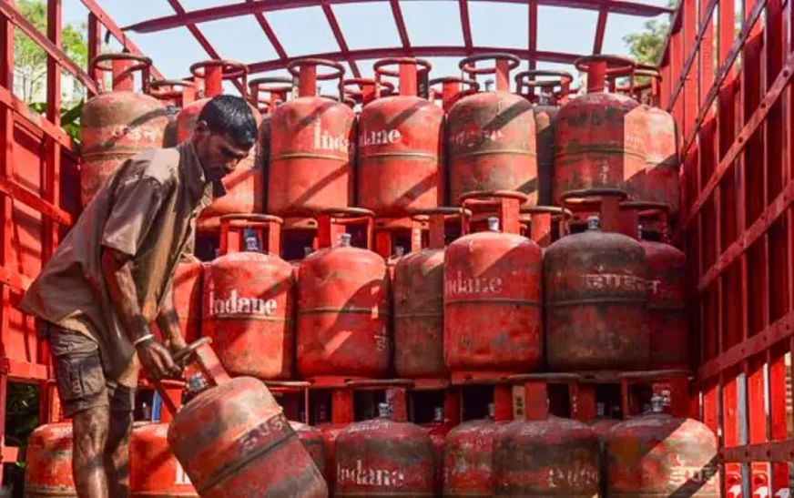 LPG Crisis Grips Bengaluru, Mumbai, Chennai: Restaurants Face Shutdowns Amid Iran War Supply Crunch
