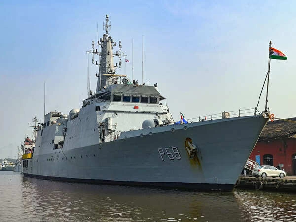 Indian Navy Issues Warning Near Oman
