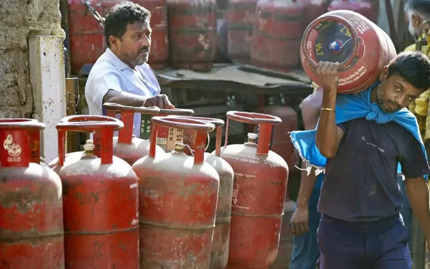 India Boosts LPG Production 25-30% to Ease Shortage Fears Amid Iran War