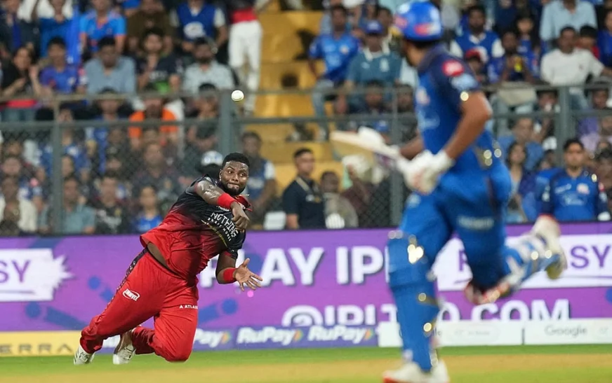 Kohli’s Fiery Exit Steals Spotlight in RCB vs MI IPL 2026 Clash
