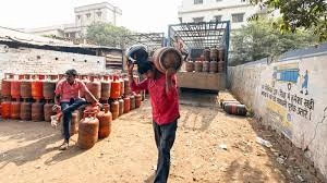 Centre Cracks Down on LPG Hoarding as Supply Stabilises Amid West Asia Tensions