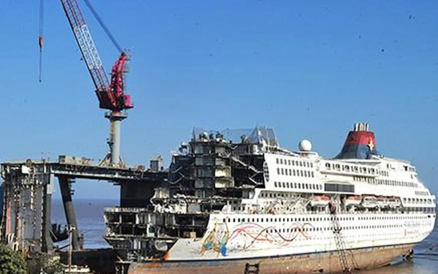 India Leads Global Ship Recycling Industry, Captures 35.4% Market Share