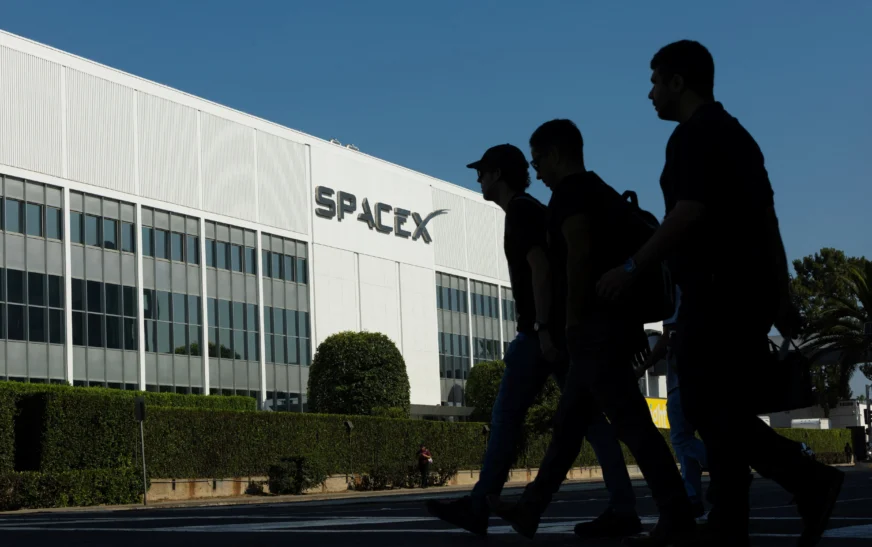 SpaceX Surpasses Amazon in Market Value as Post-IPO Rally Continues