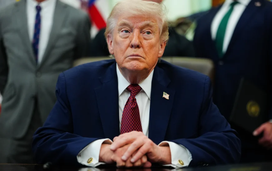 Iran War Enters Critical Phase as Trump Pauses Strikes, Hormuz Talks Gain Momentum