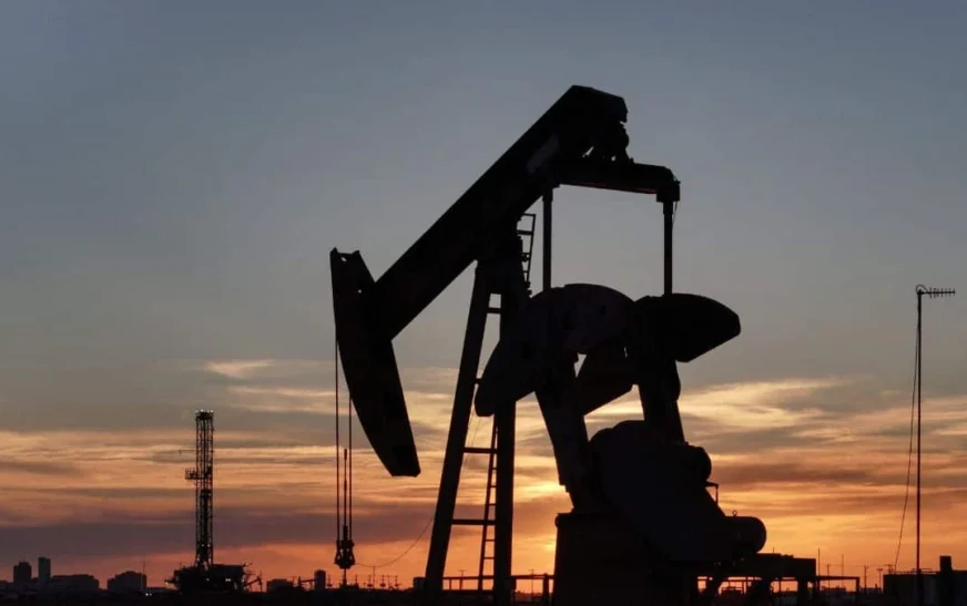 Oil Prices Surge Over 3% as Israel-Lebanon Conflict Escalates, Markets Fear Fresh Supply Disruptions