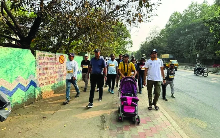 Supreme Court Declares Walking a Fundamental Right, Calls for Footpaths on All Roads