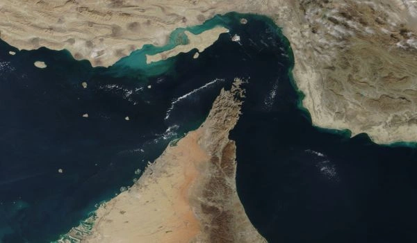 Iran Closes Strait of Hormuz After Fresh US Strikes, Raising Global Energy Concerns