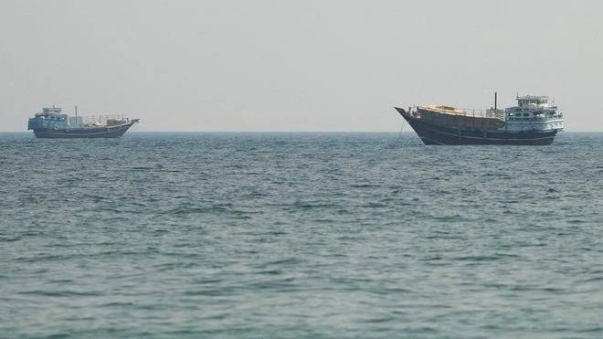 US Intensifies Iran Strikes as Gulf Tensions Rise Over Strait of Hormuz