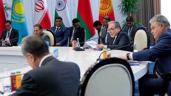 Iran Takes Firm Stand Against US at SCO Summit